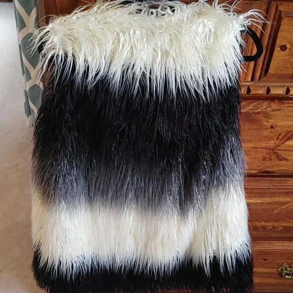 Nwt Fabulous Faux Fur Ombre Vest One Size - Picture 4 of 8